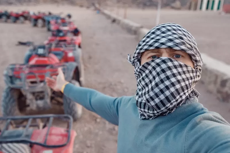 Safari Hurghada in Jeep: Cammellata e Cena Beduina